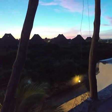 Twiga House Resort Piscina ☆☆☆☆☆ Pearl Beach Watamu Buitenkant foto